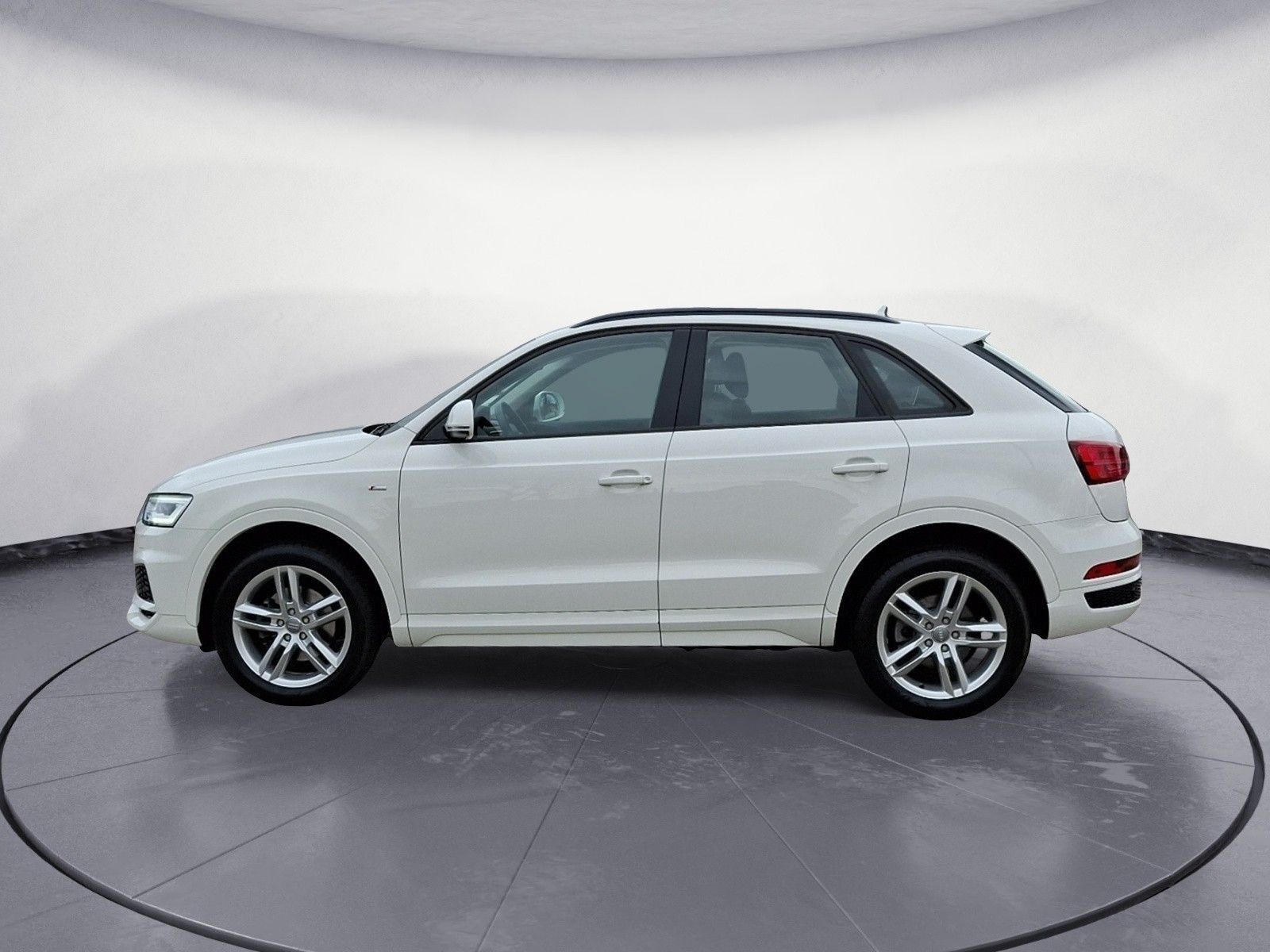 Audi Q3 2.0 TFSI quattro S tronic foto 3