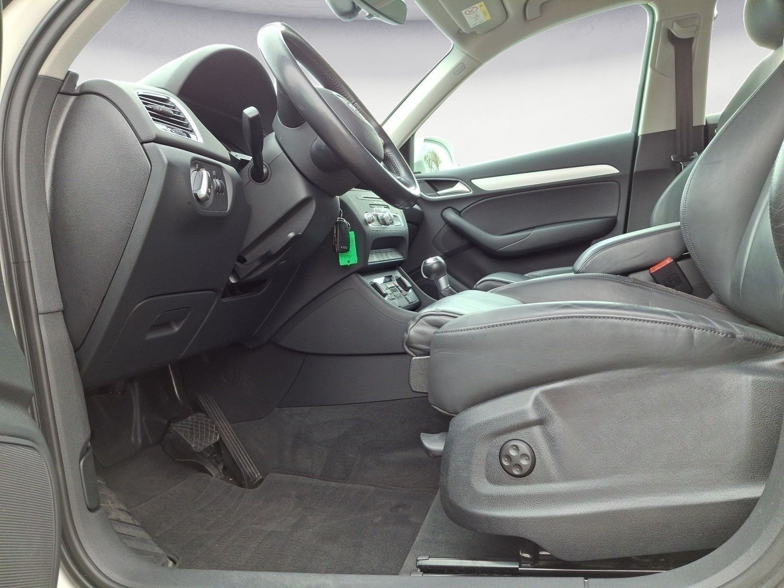 Audi Q3 2.0 TFSI quattro S tronic foto 6