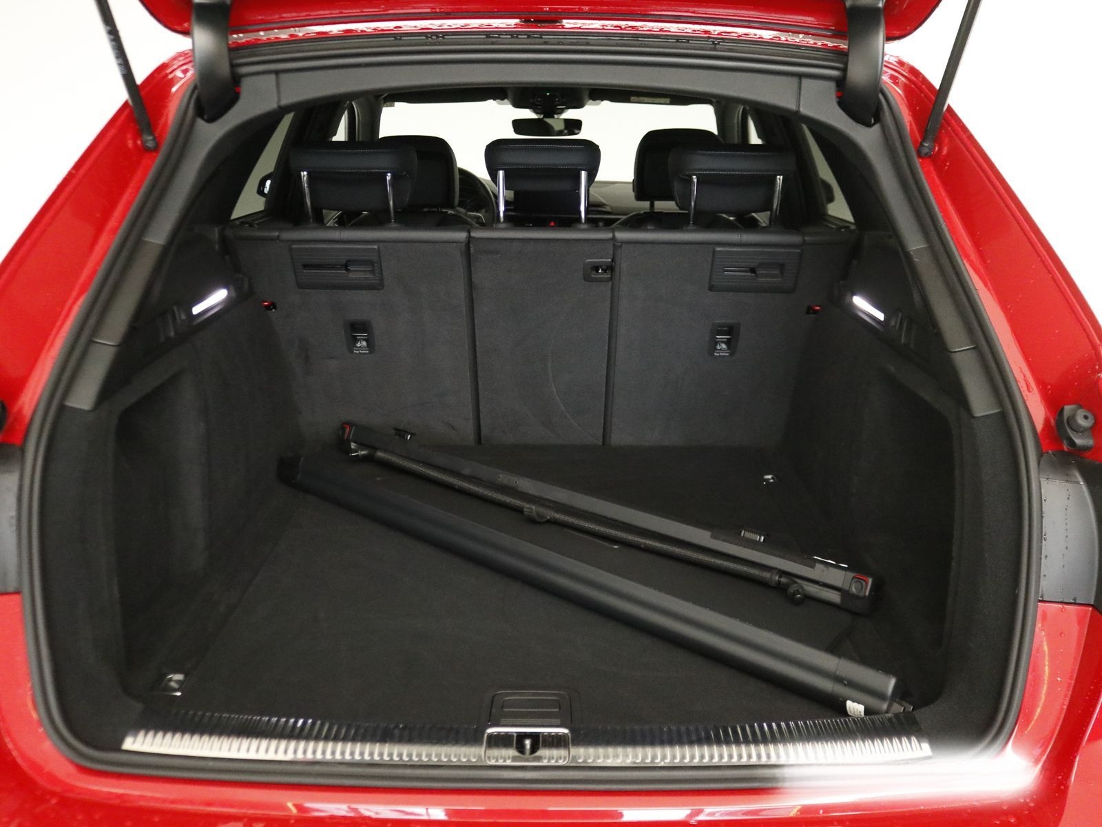 Audi A4 Avant 40 TDI S tronic S line Competition Navi foto 24