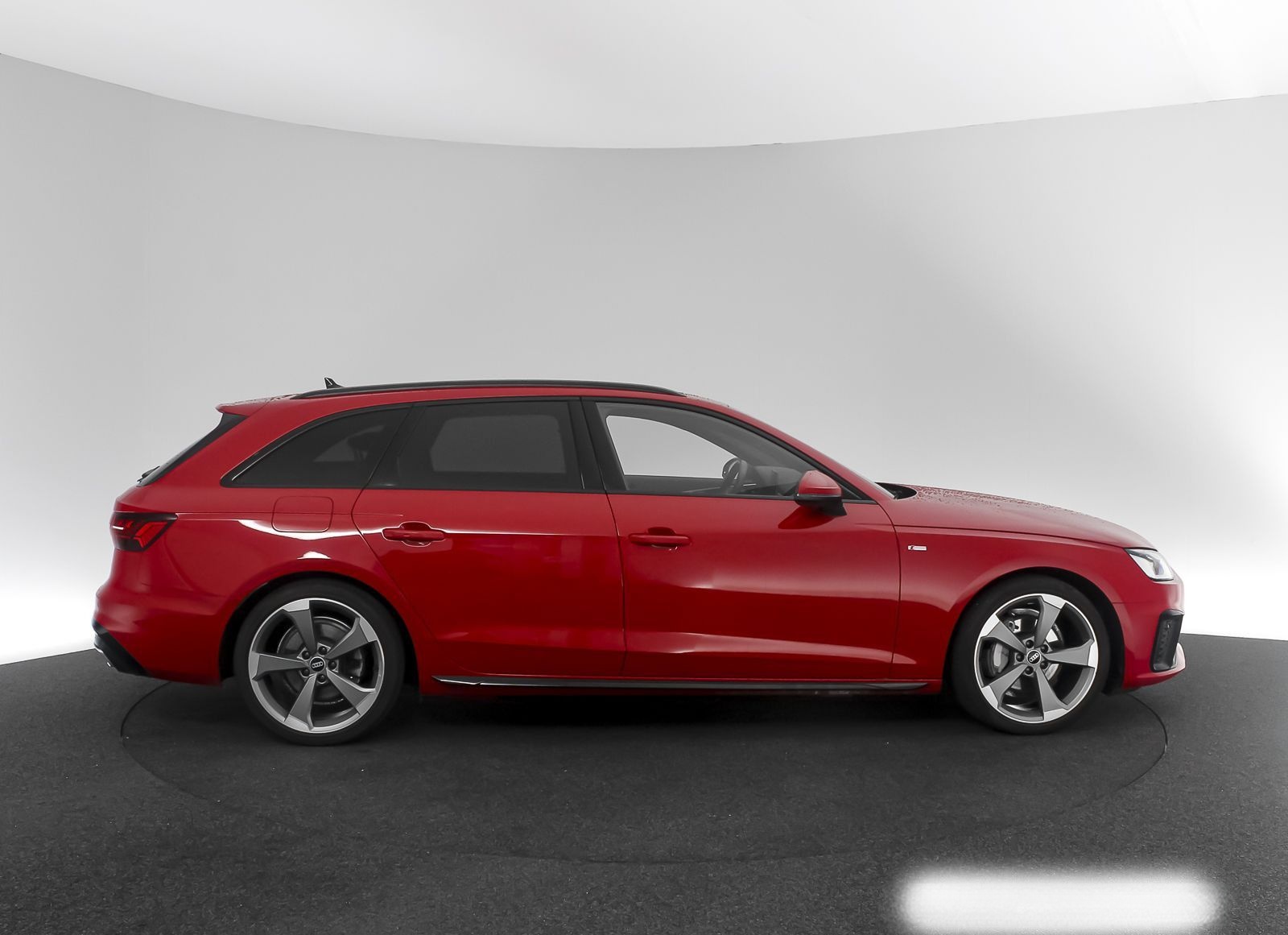 Audi A4 Avant 40 TDI S tronic S line Competition Navi foto 7