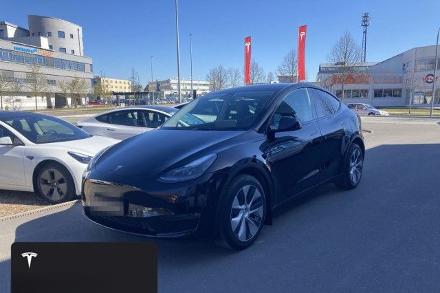 Tesla Model Y Long Range AWD foto 2