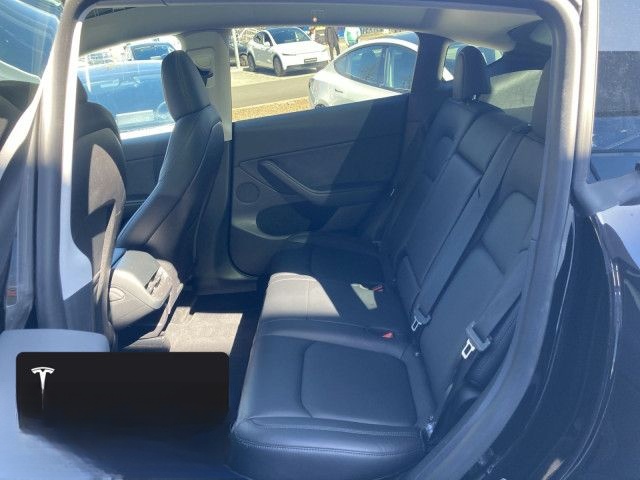 Tesla Model Y Long Range AWD foto 12