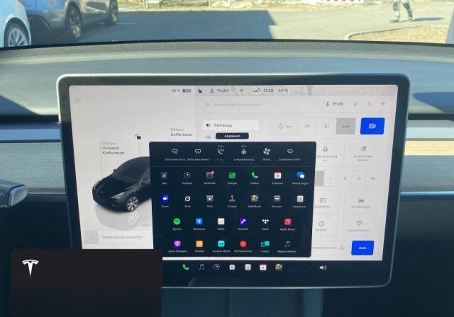 Tesla Model Y Long Range AWD foto 17