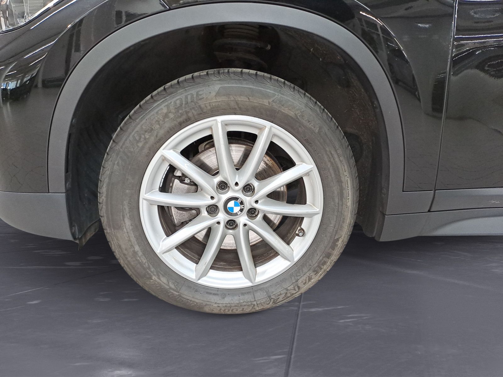 BMW X1 sDrive18d Advantage Klimaaut. Aut. Heckkl. foto 12