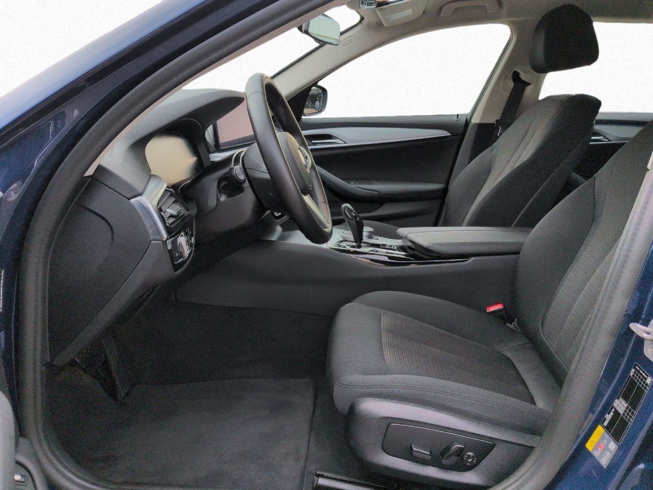 BMW 530e xDr Tour LivProf,Laser,RFK,HUD,AHK,HiFi,DAB foto 10