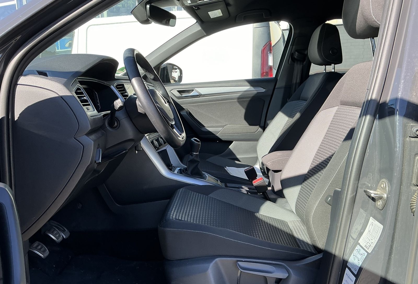 Volkswagen T-Roc Active R.Cam Navi ACC SHZ LED foto 5