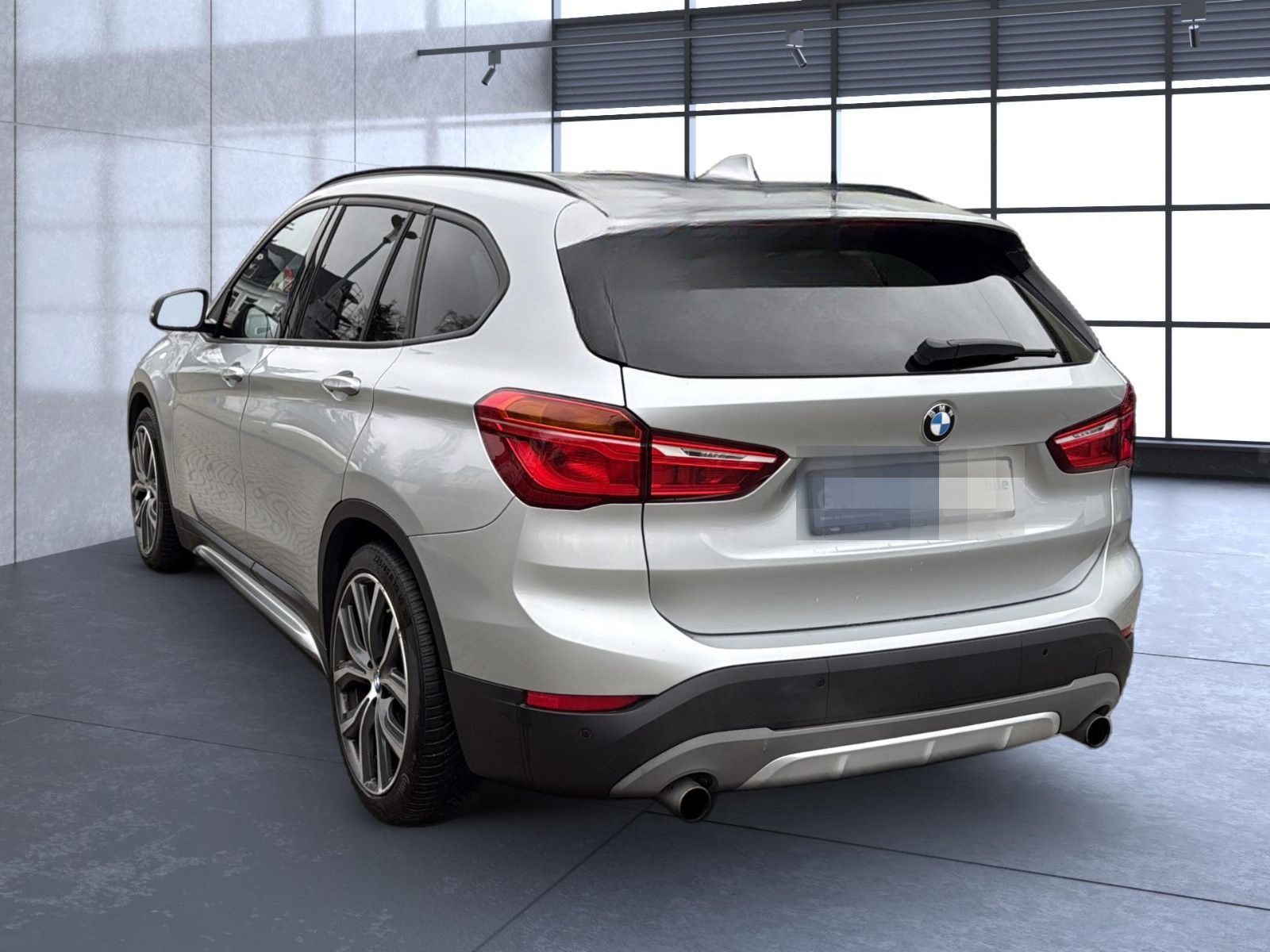 BMW X1 sDrive 20 i Sport Line/ unfallfrei/ AHK foto 6
