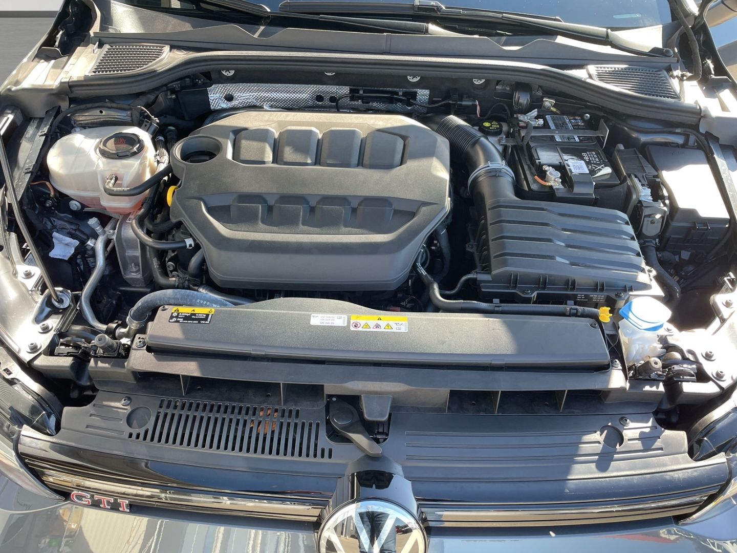 Volkswagen Golf VII 2,0 TSI GTI Matrix AHK Pano Harman Kard foto 20