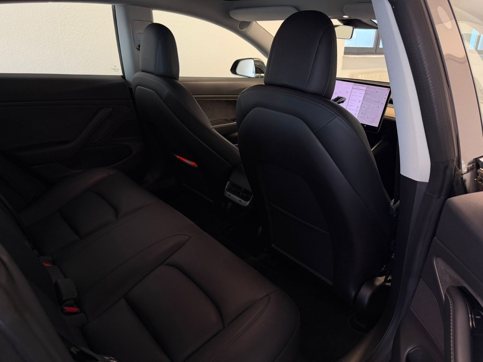 Tesla Model 3 Long Range Dual AWD  Leder Navi LED 360° foto 9