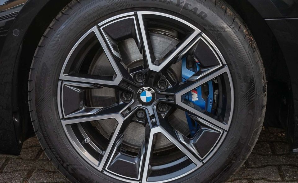 BMW M440i xDrive Gran Coupe HeadUp Glasdach HiFi 18" foto 5
