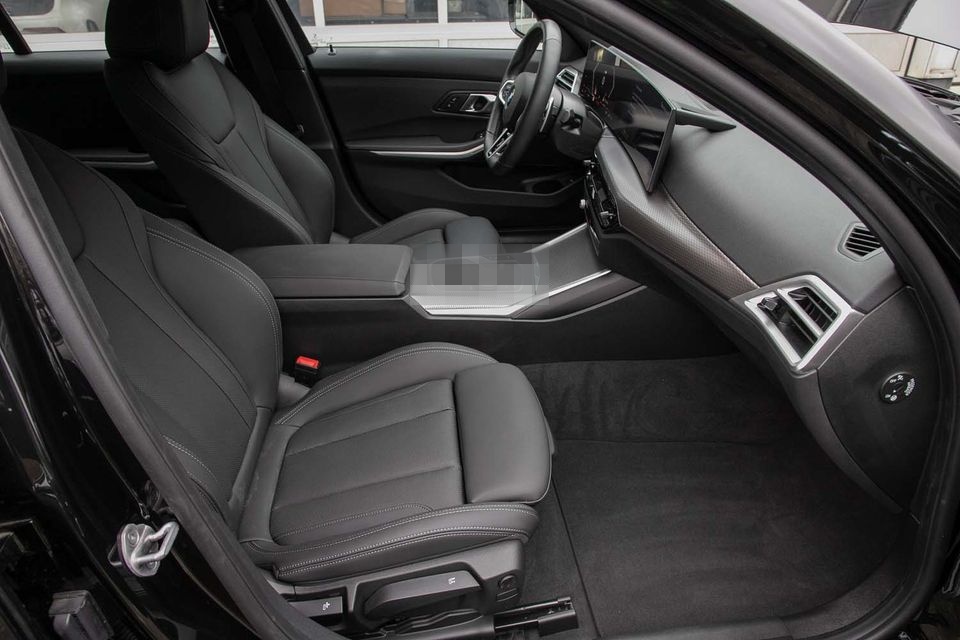 BMW 318i Touring M Sportpaket Autom Navi LED Klima foto 3