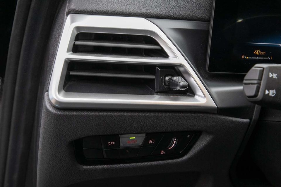 BMW 318i Touring M Sportpaket Autom Navi LED Klima foto 9