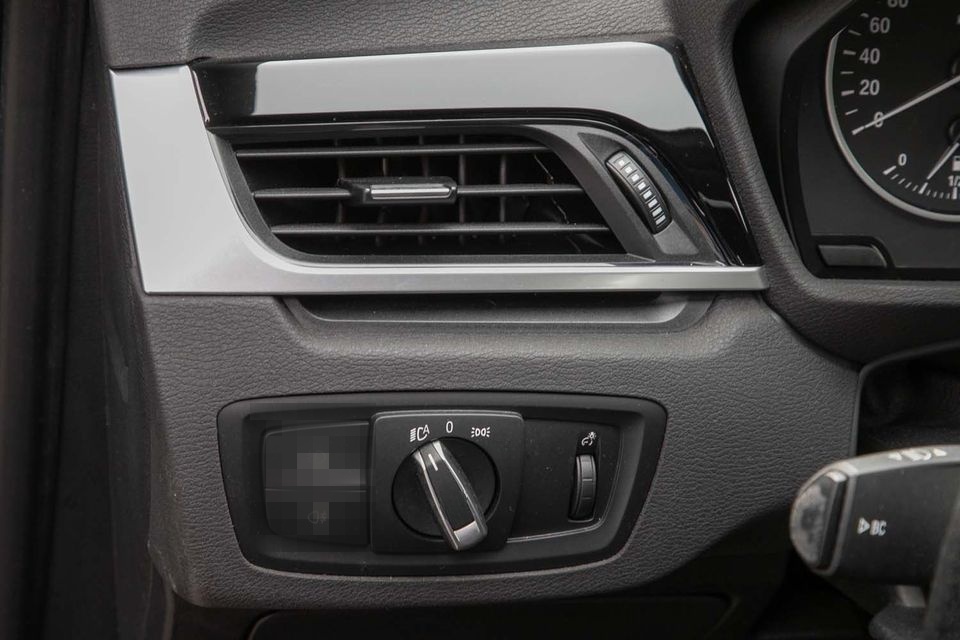 BMW X1 xDrive20i A Sport Line Autom Navi LED Sitzhzg foto 10