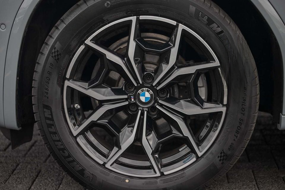 BMW X4 xDrive20i M Sportpaket AHK. RfKam. HiFi adLED foto 5