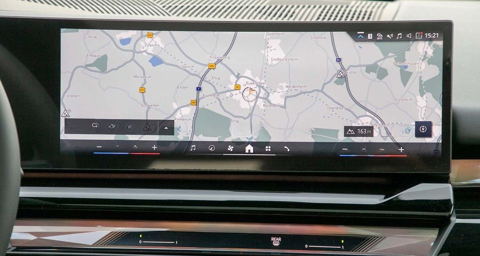 BMW 520d M Sport HUD AHK Pano 360 har/kar Autobahnas foto 16