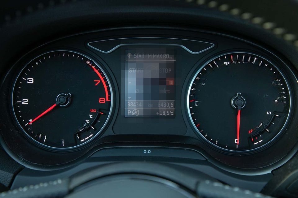 Audi A3 35 TFSI S Line Navi Klima Sitzhzg LED PDC foto 7