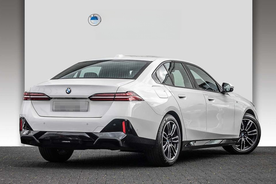 BMW 520d M Sportpaket harman/kardon Navi Sitzhz RKam foto 2