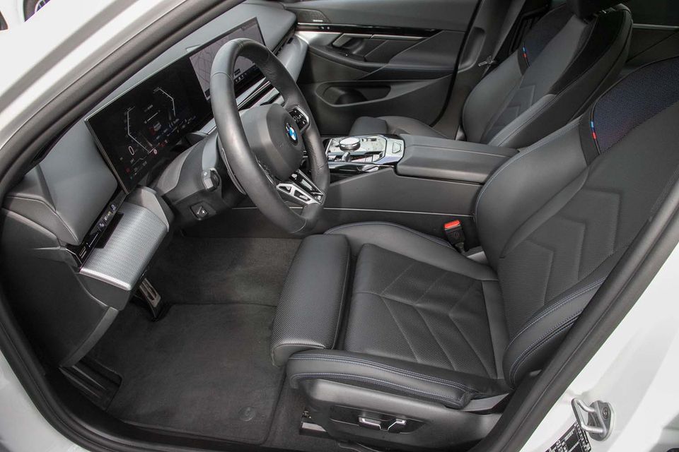 BMW 520d M Sportpaket harman/kardon Navi Sitzhz RKam foto 12