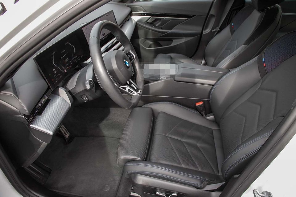 BMW 520d M Sportpaket harman/kardon Navi Sitzhz RKam foto 8