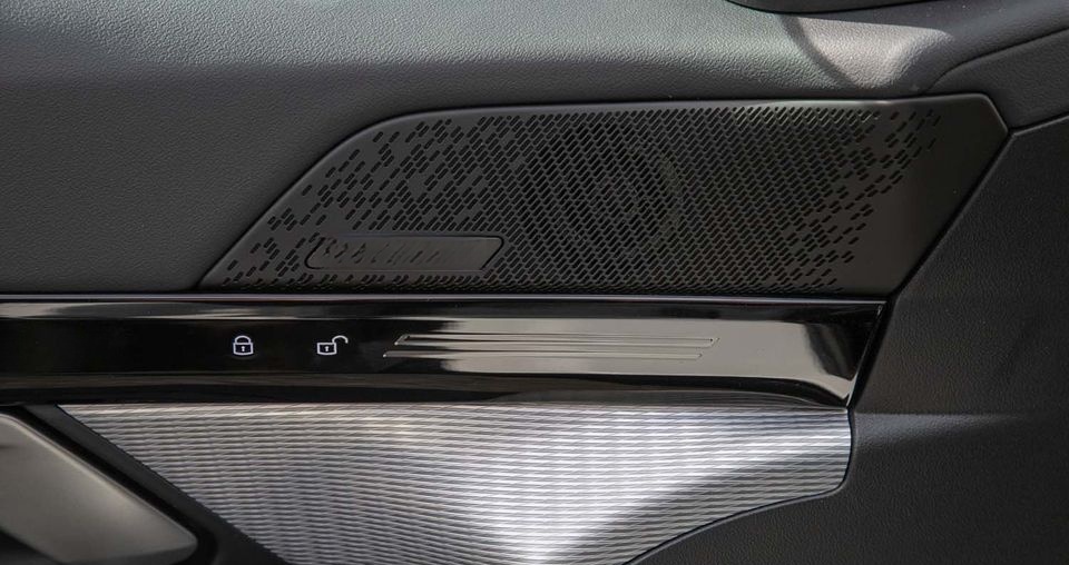 BMW 520d M Sportpaket harman/kardon Navi Sitzhz RKam foto 9