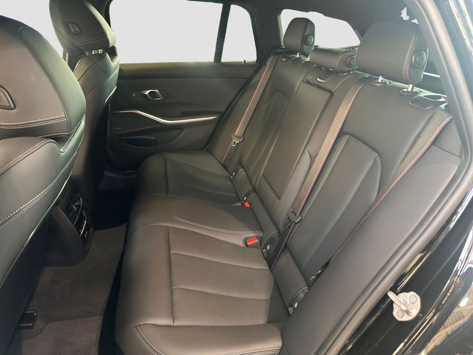 BMW M340i xDrive Touring Pano AdLED DrAss H&K AHK foto 12