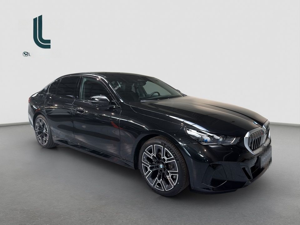 BMW 520d M-Sport Inno B&W DA+ PA+ Glow Travel Shadow foto 7
