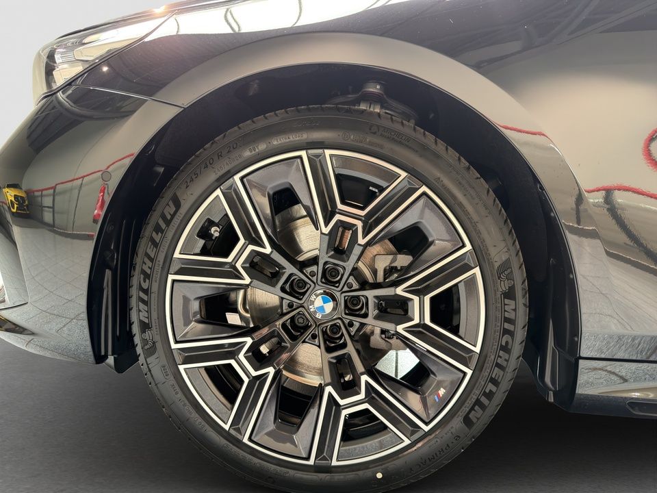 BMW 520d M-Sport Inno B&W DA+ PA+ Glow Travel Shadow foto 9