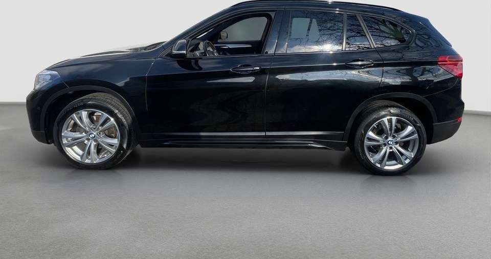 BMW X1 sDrive18i Sport Line Pano Kamera Harman foto 2