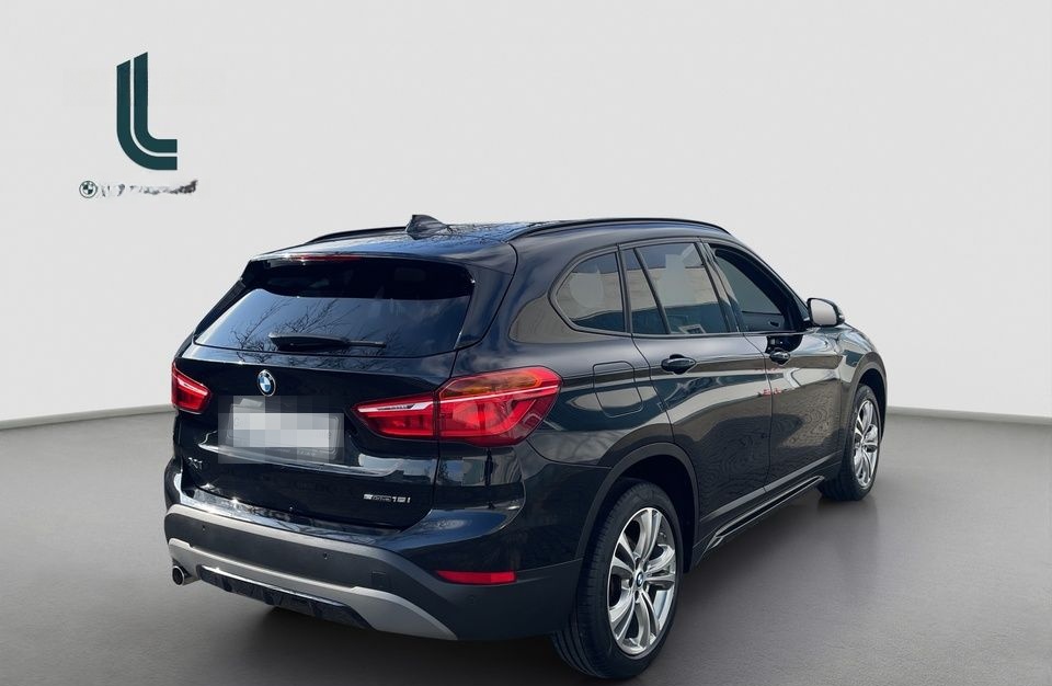 BMW X1 sDrive18i Sport Line Pano Kamera Harman foto 5