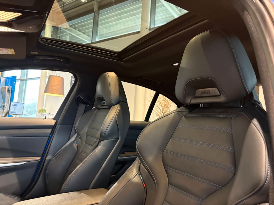 BMW 320d xDrive Automatik Sport Aut. Klimaaut. RFT foto 17