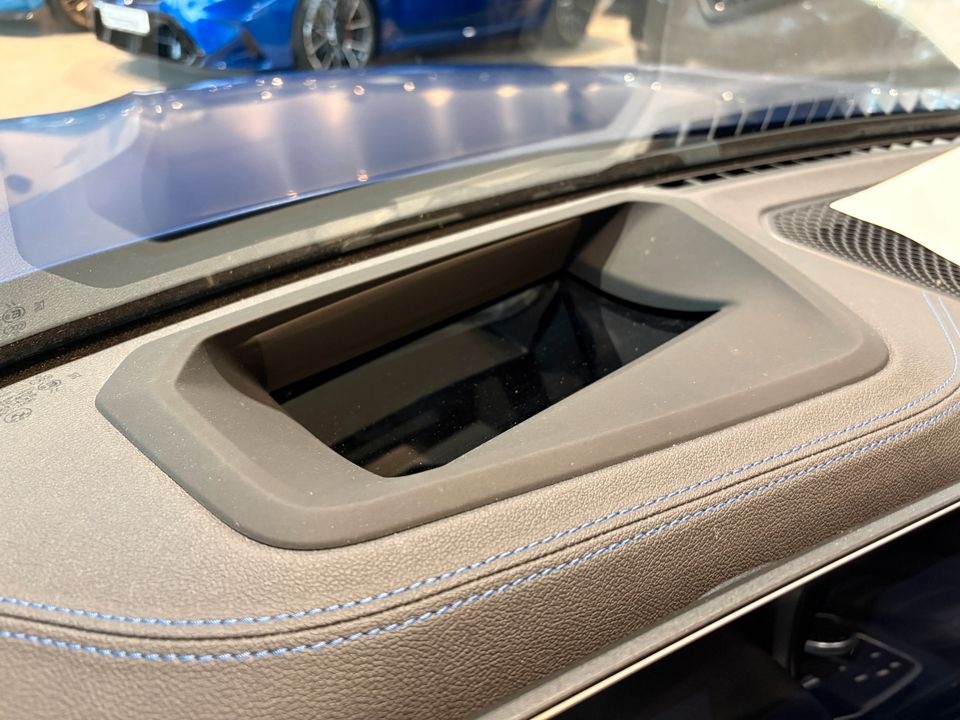 BMW 320d xDrive Automatik Sport Aut. Klimaaut. RFT foto 20