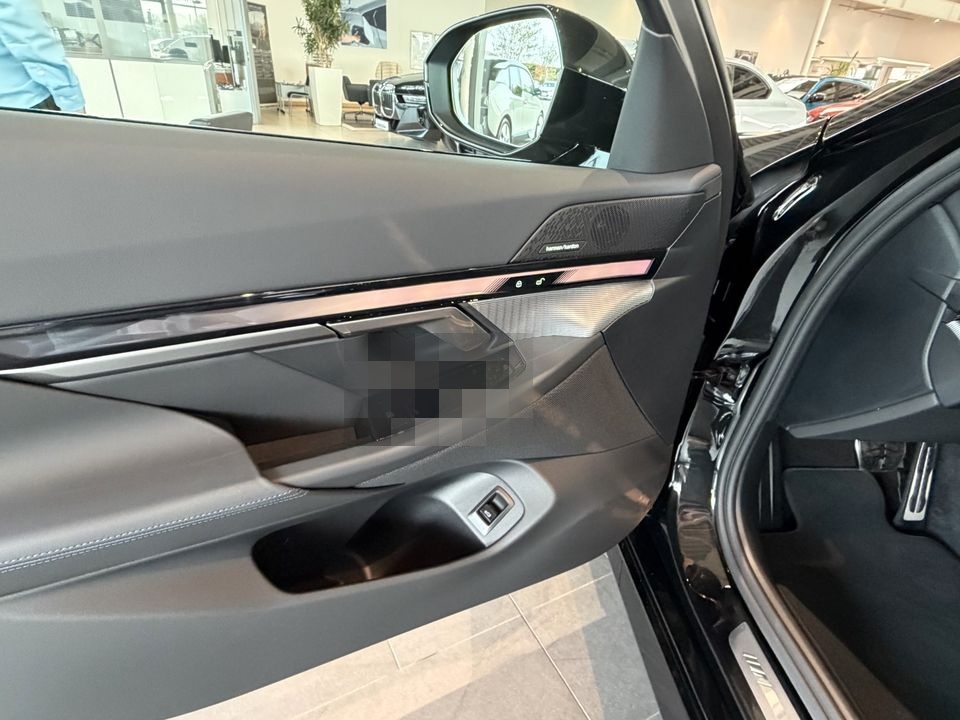 BMW 520d xDrive M Sportpaket AHK Komfortzugang foto 19