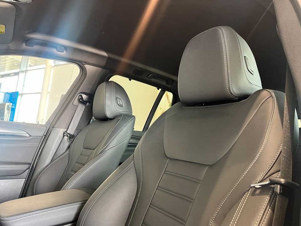 BMW X3 xDrive20d AT M Sportpaket Innovationsp. AHK foto 17