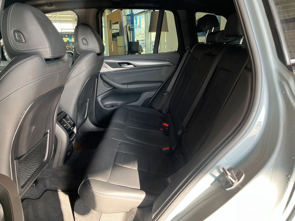 BMW X3 xDrive20d AT M Sportpaket Innovationsp. AHK foto 25