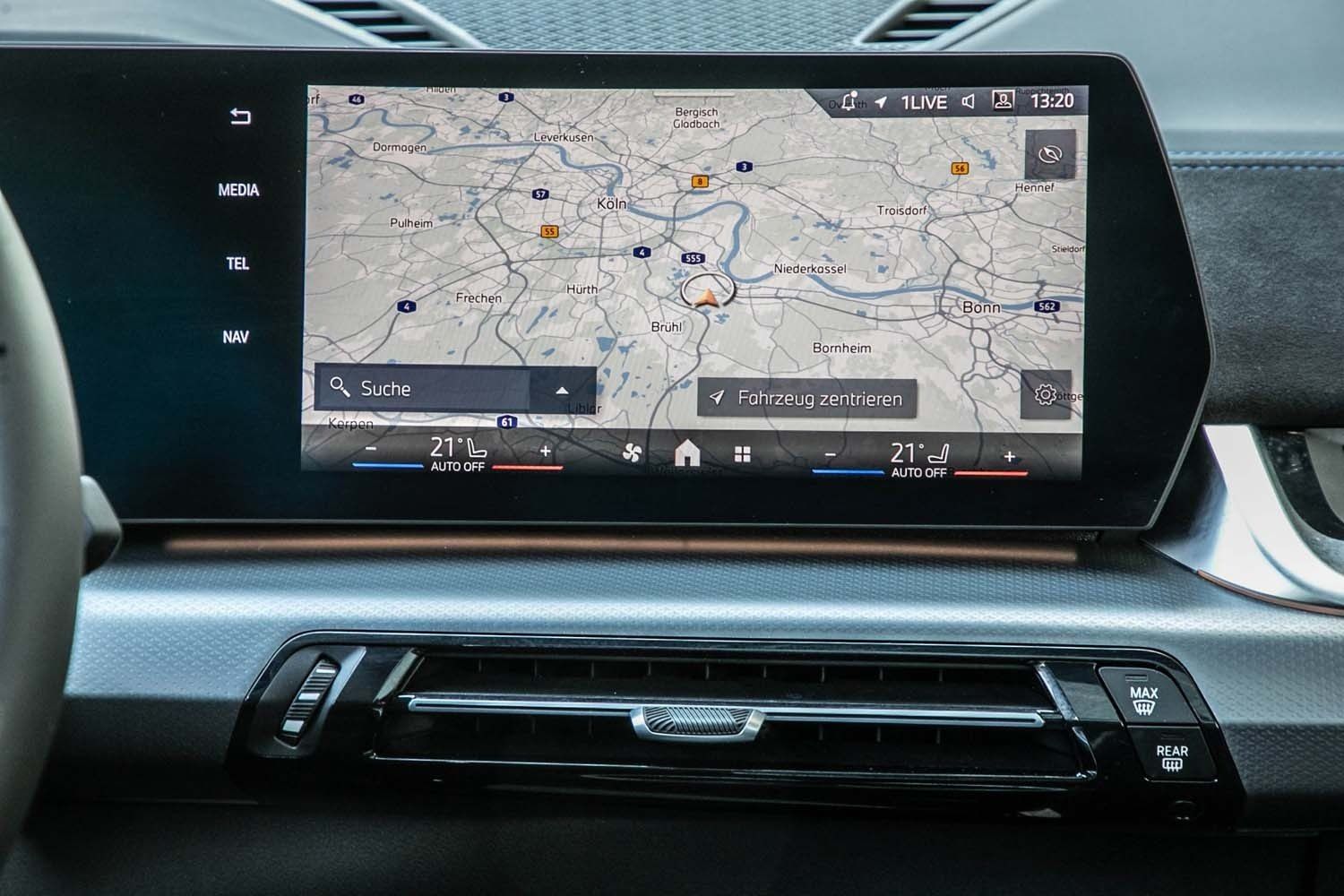 BMW X1 sDrive18i M Sportpaket Pano AHK adLED RfKamra foto 14