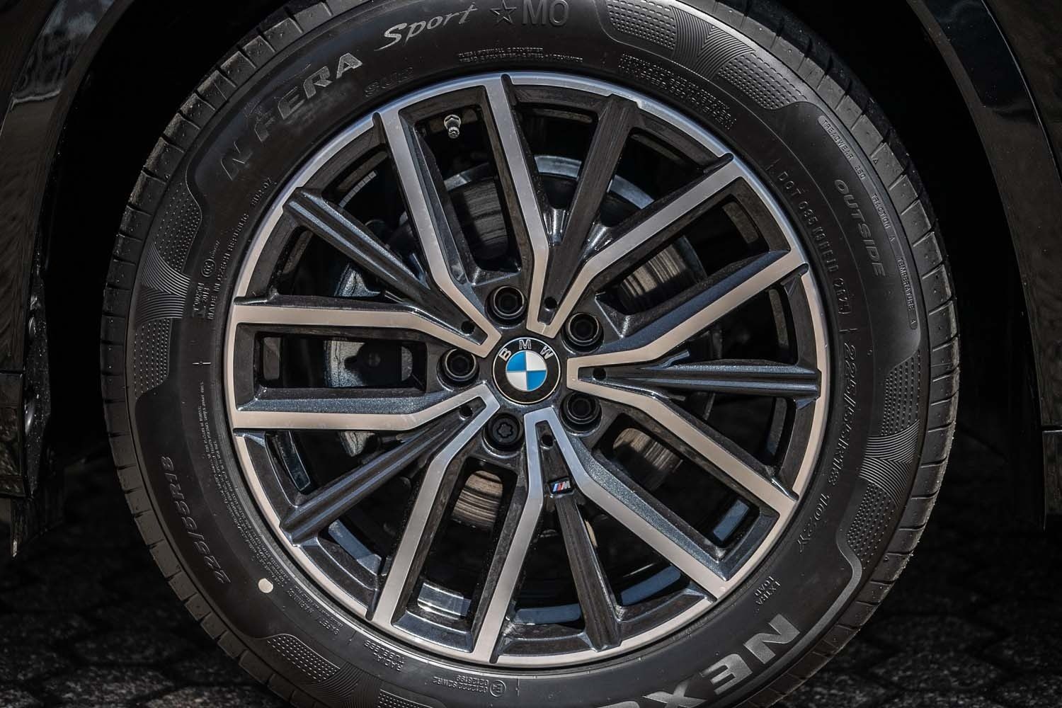 BMW X1 sDrive18i M Sportpaket Pano AHK adLED RfKamra foto 5