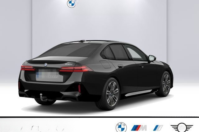 BMW 540d xDrive M Sport HUD AHK Pano B&W Autobahnass foto 2