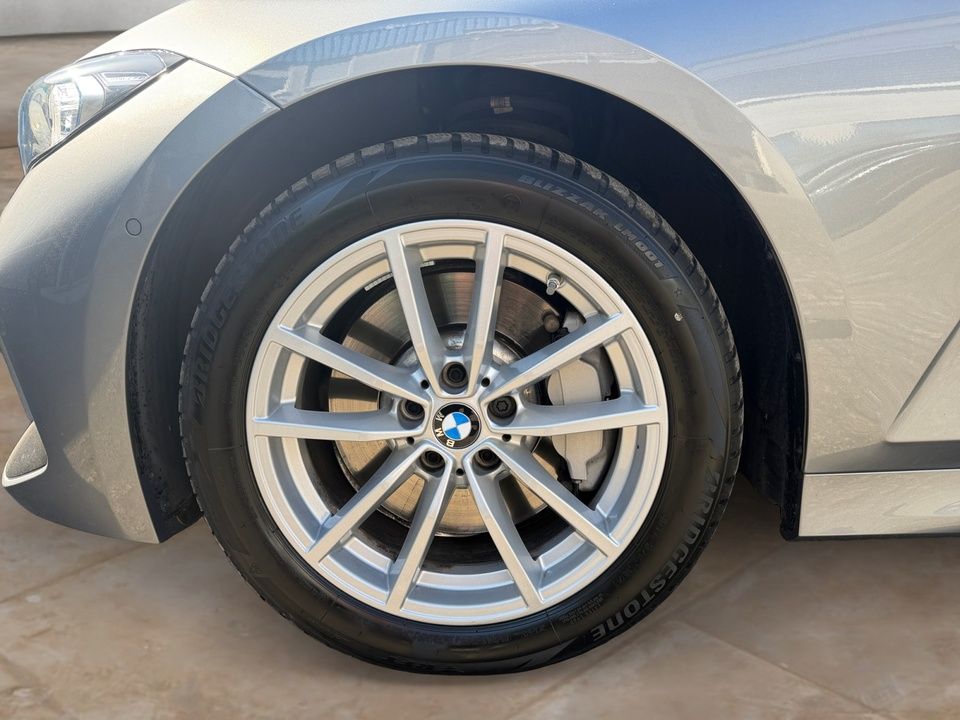 BMW 330d xDrive Touring M Sport + GARANTIE-bis-05.30 foto 2
