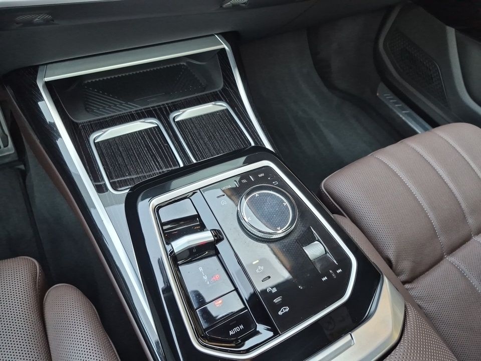 BMW 750e xDrive M Sport + GARANTIE-bis-01.2030 foto 12