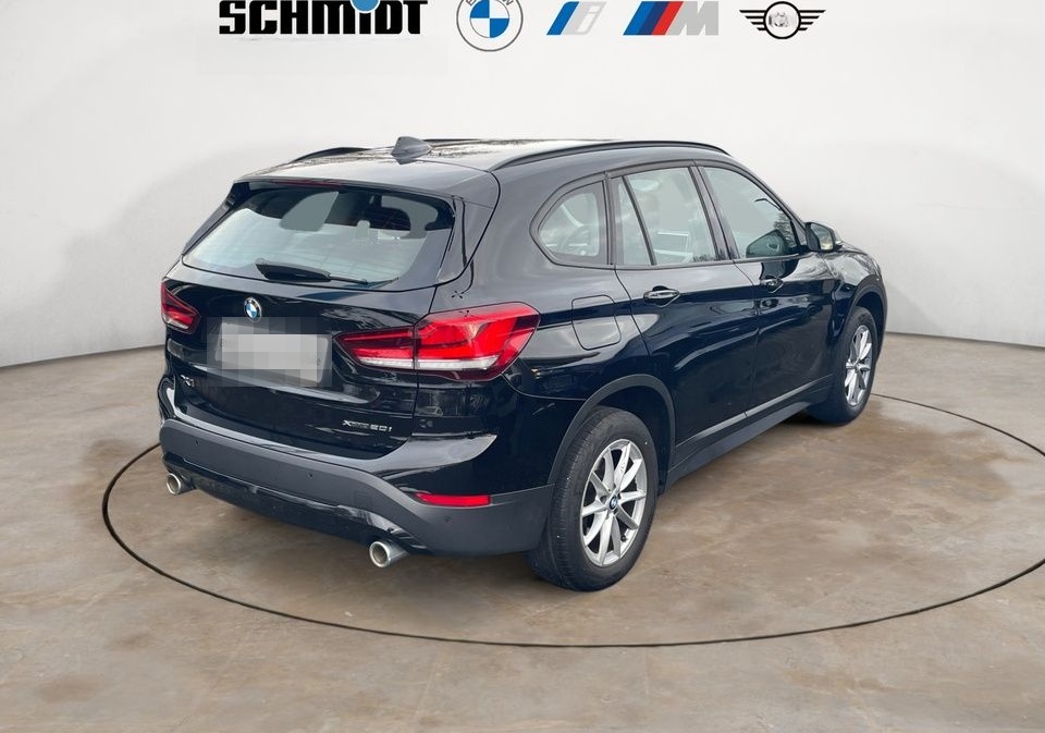 BMW X1 xDrive20i Advantage + GARANTIE foto 6