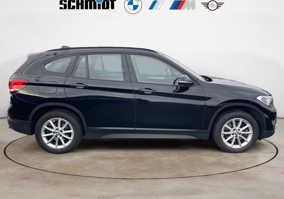 BMW X1 xDrive20i Advantage + GARANTIE foto 7