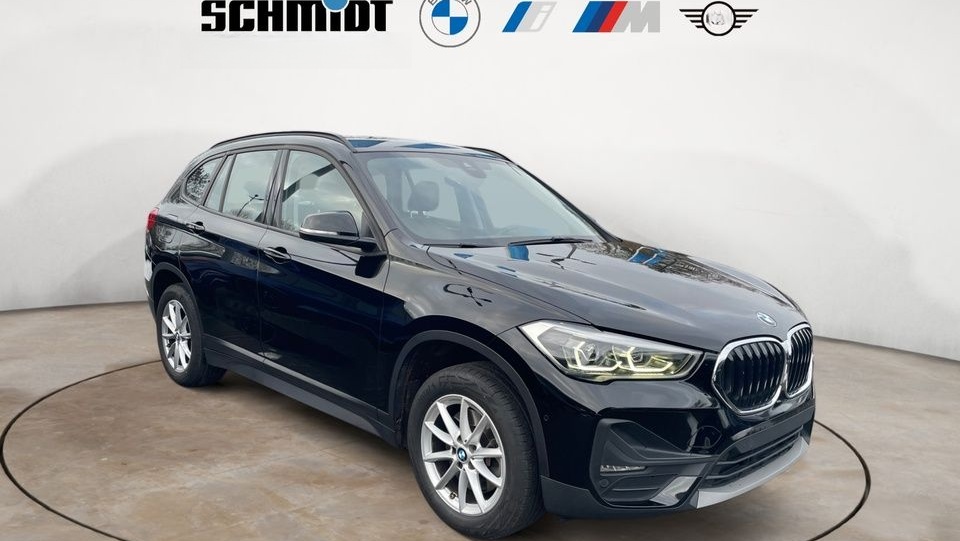 BMW X1 xDrive20i Advantage + GARANTIE foto 8