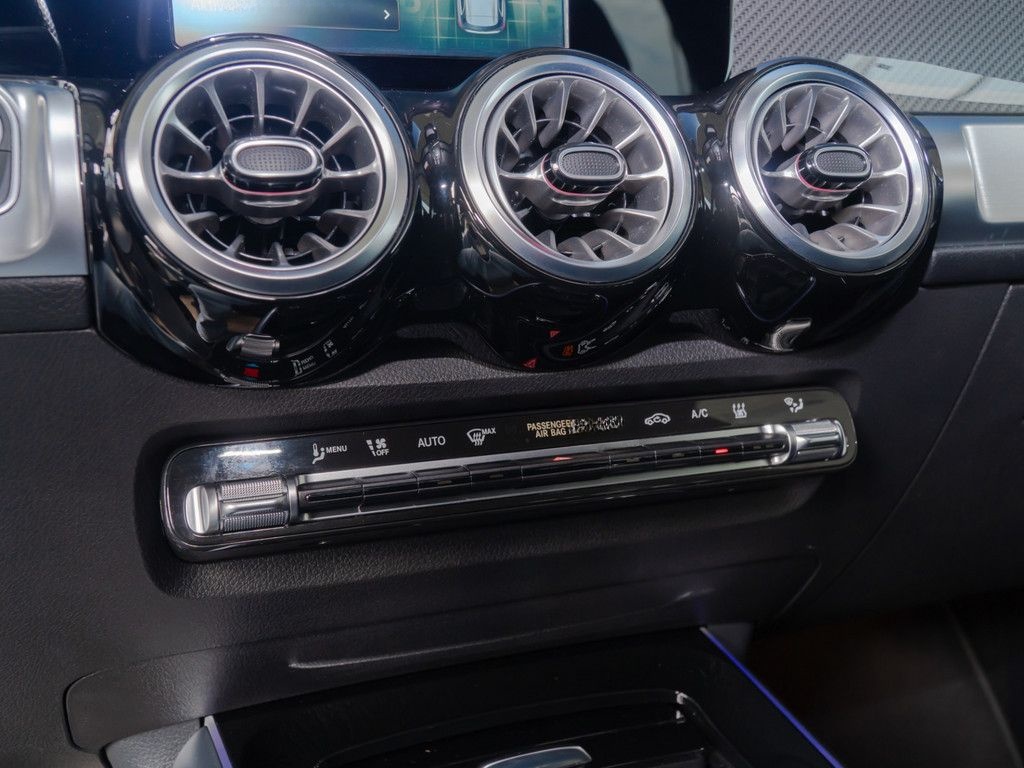 Mercedes-Benz GLB 220 d 4M AMG Sport Standhz. Distr. LED Pano foto 20