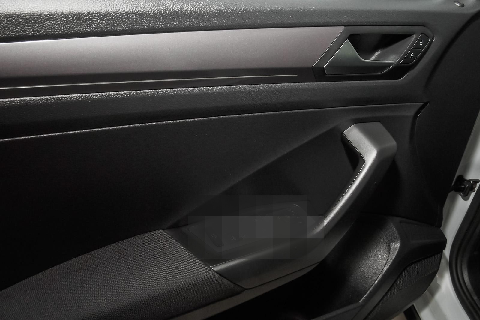 Volkswagen T-Roc IQ Drive 1.5 TSI, Climatronic, Navi, Allwe foto 14