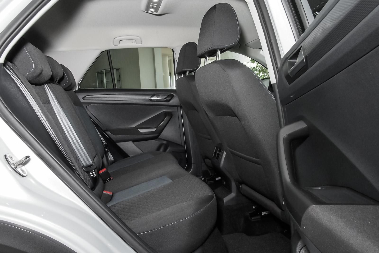 Volkswagen T-Roc IQ Drive 1.5 TSI, Climatronic, Navi, Allwe foto 9