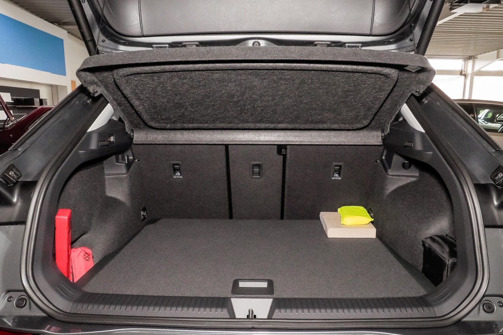 Volkswagen T-Roc Style 1.5 l eTSI OPF 110 kW (150 PS) 7-Gan foto 15