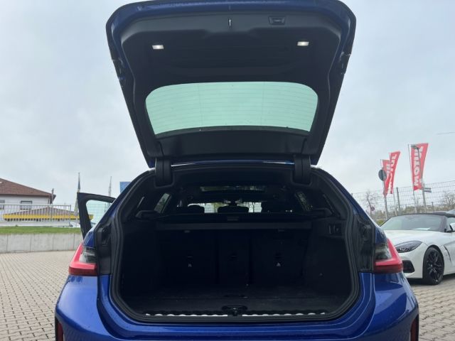 BMW 320 d xDrive Touring A M Sp Sportpaket AHK-klapp foto 10