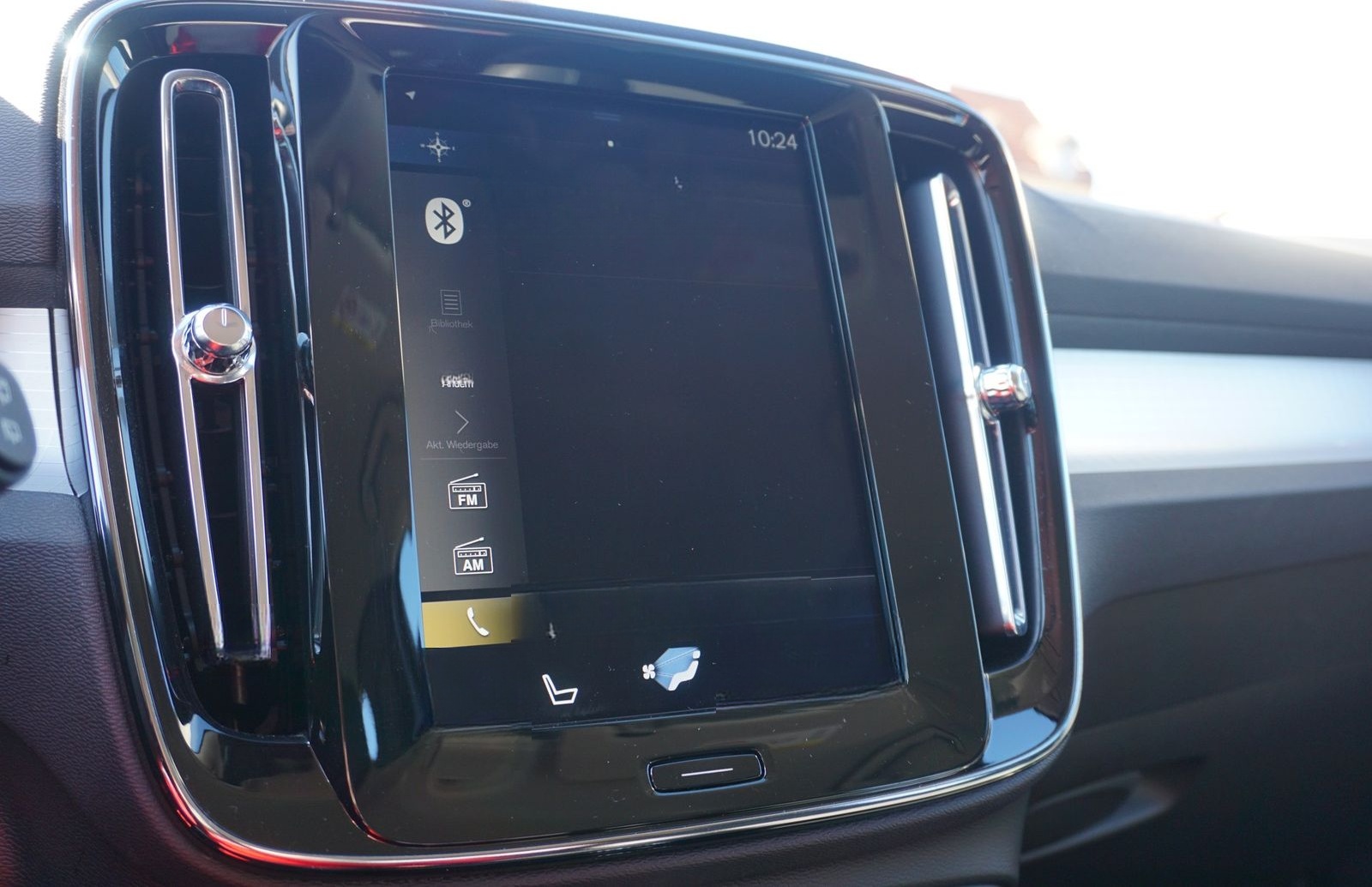 Volvo XC40 1.5 Momentum Pro 2WD LED Navi AHK Kamera foto 12