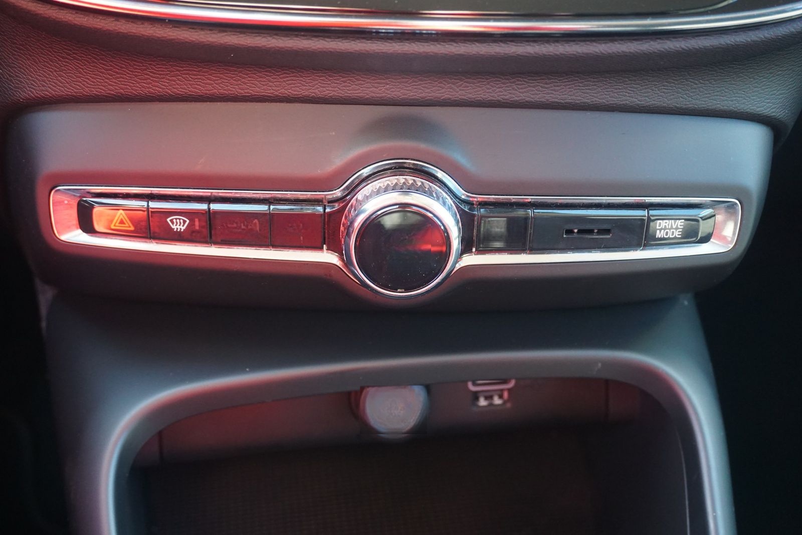 Volvo XC40 1.5 Momentum Pro 2WD LED Navi AHK Kamera foto 14