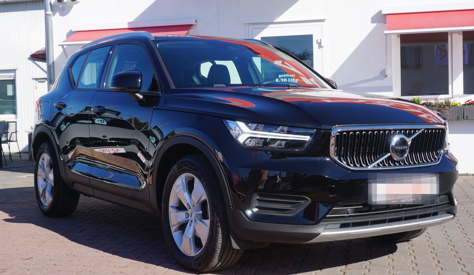 Volvo XC40 1.5 Momentum Pro 2WD LED Navi AHK Kamera foto 7